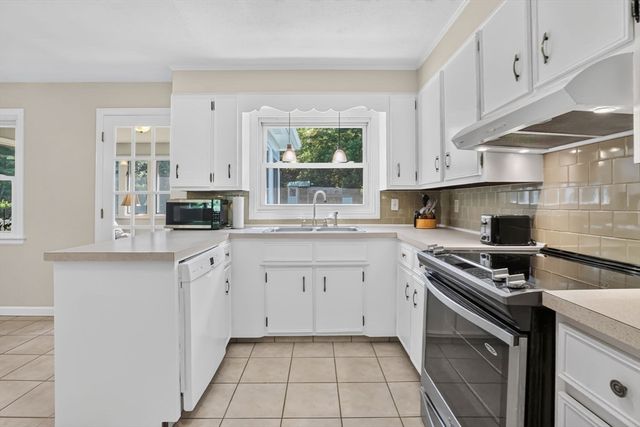 11 Juniper Hill Rd, Ware, MA 01082