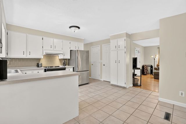 11 Juniper Hill Rd, Ware, MA 01082