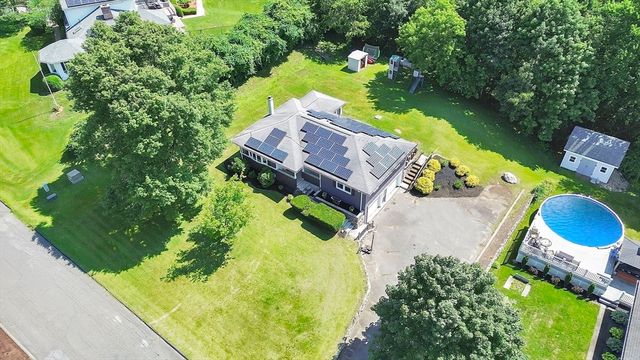 11 Juniper Hill Rd, Ware, MA 01082