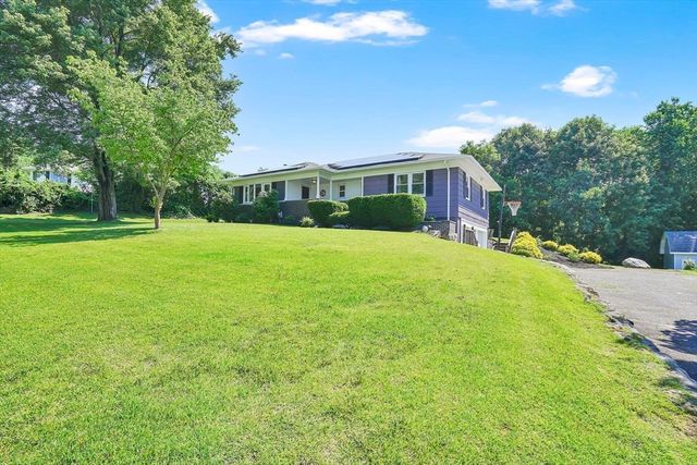 11 Juniper Hill Rd, Ware, MA 01082