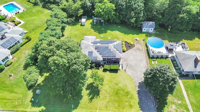 11 Juniper Hill Rd, Ware, MA 01082