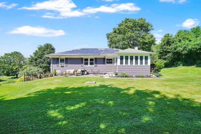 11 Juniper Hill Rd, Ware, MA 01082