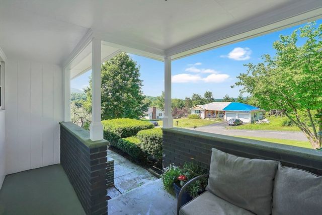 11 Juniper Hill Rd, Ware, MA 01082