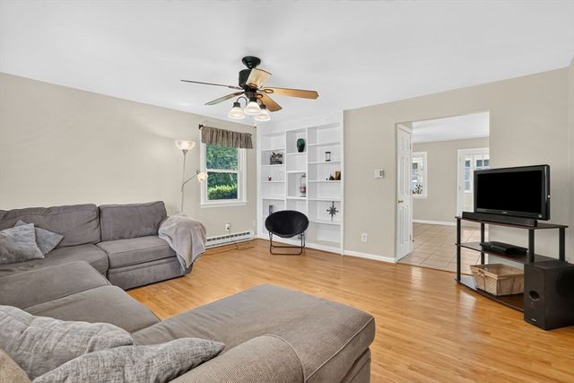 11 Juniper Hill Rd, Ware, MA 01082
