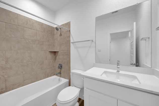 6723 Prairie Sky Dr, Rosenberg, TX 77471