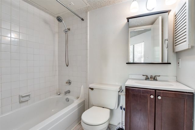 2311 Basil Drive C304, Arlington, TX 76006