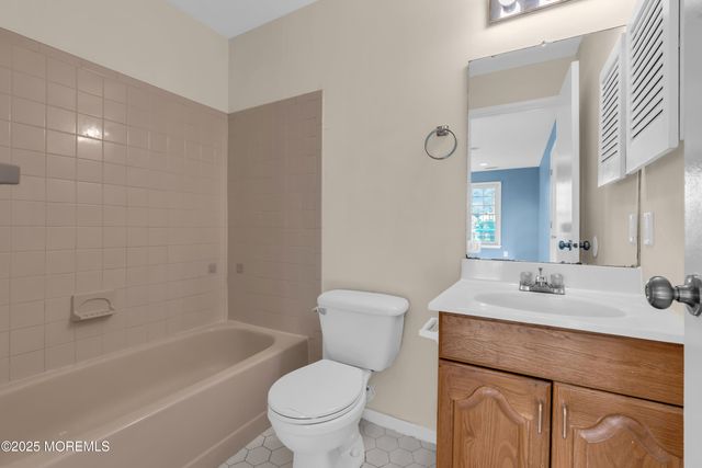 435 Hancock Place, Morganville, NJ 07751