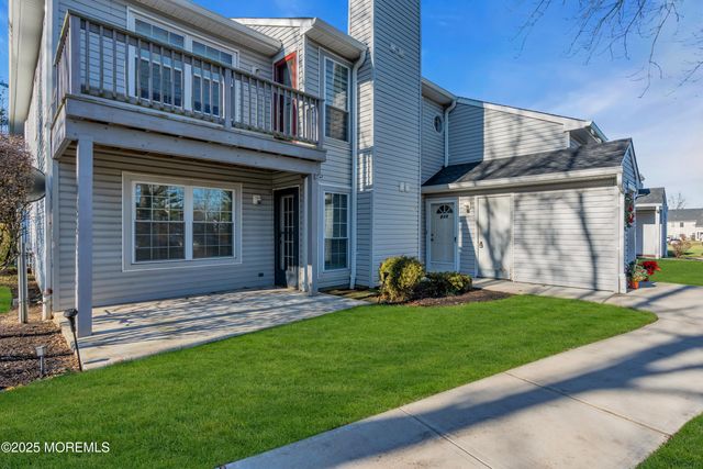 435 Hancock Place, Morganville, NJ 07751