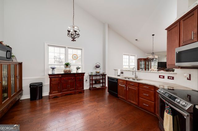 808 Chalet Hills, Mcdonough, GA 30253