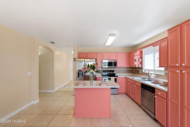 6024 S Nantac Rim Drive, Tucson, AZ 85706