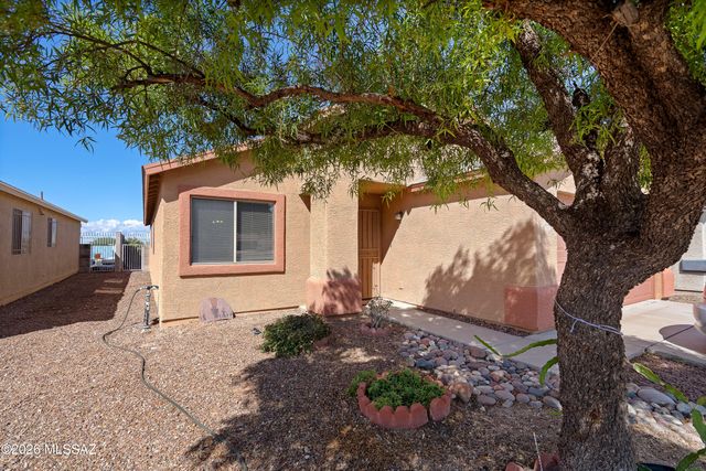 6024 S Nantac Rim Drive, Tucson, AZ 85706