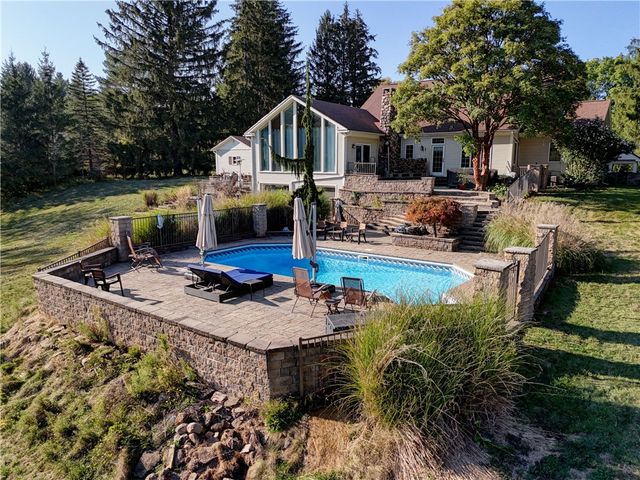 38 Taylor Road, Mendon, NY 14472