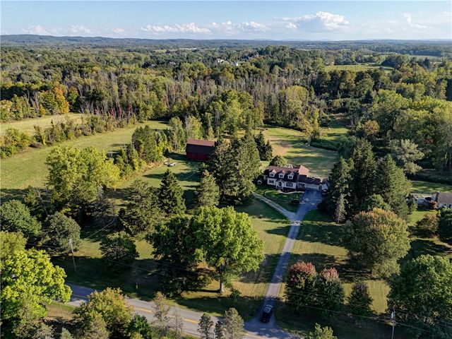 38 Taylor Road, Mendon, NY 14472