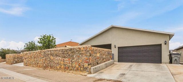 2421 TONY HARPER Street, El Paso, TX 79938
