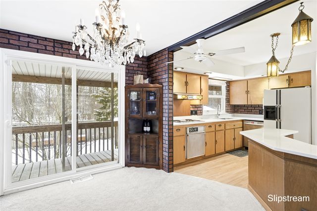 1706 Autumn Lane, Lansing, MI 48912