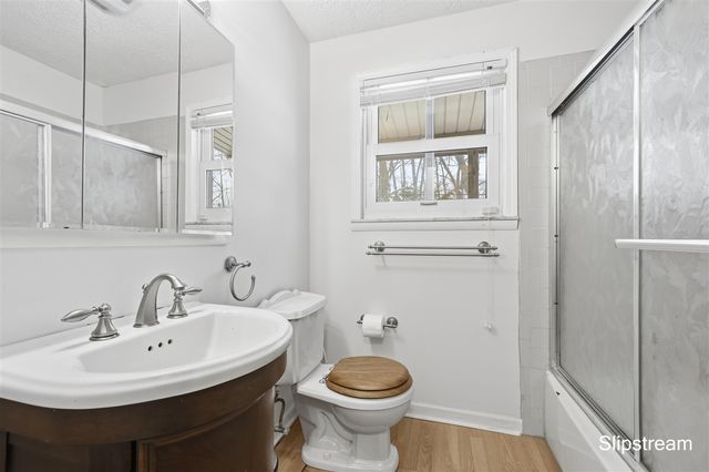 1706 Autumn Lane, Lansing, MI 48912