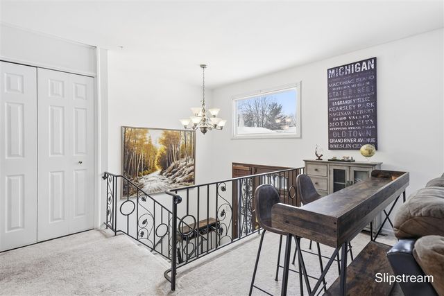 1706 Autumn Lane, Lansing, MI 48912