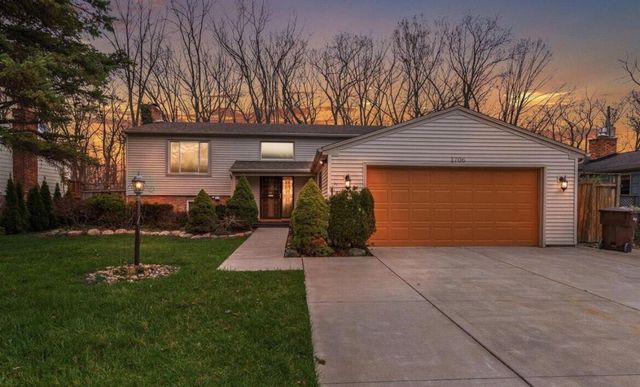 1706 Autumn Lane, Lansing, MI 48912