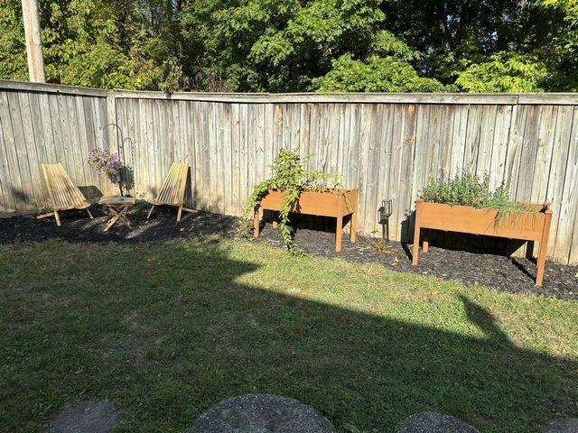 1706 Autumn Lane, Lansing, MI 48912