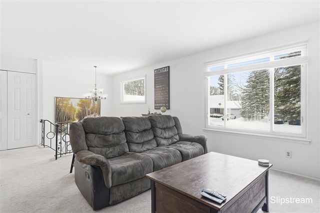 1706 Autumn Lane, Lansing, MI 48912