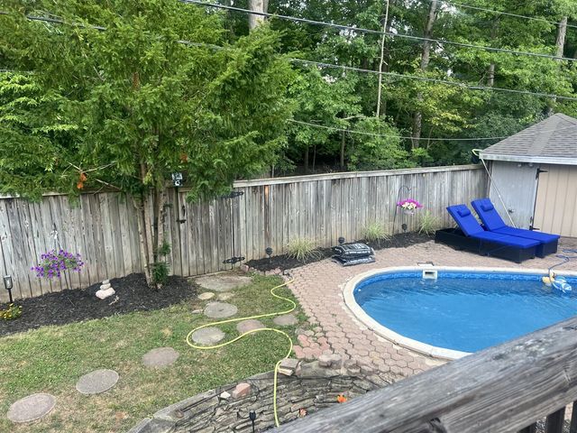 1706 Autumn Lane, Lansing, MI 48912