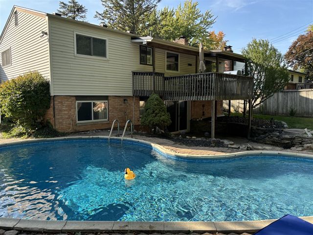 1706 Autumn Lane, Lansing, MI 48912