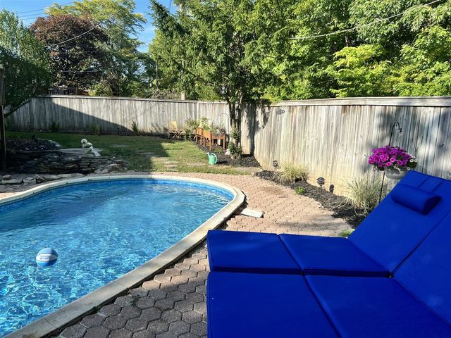 1706 Autumn Lane, Lansing, MI 48912