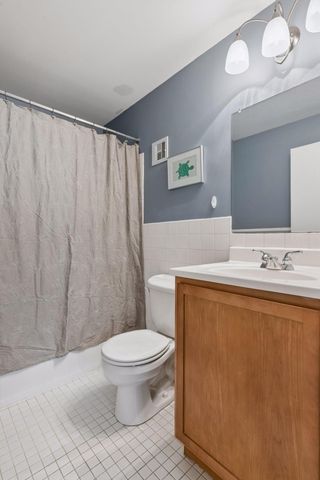 821 Douglas Avenue 205, Minneapolis, MN 55403