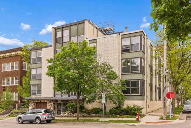 821 Douglas Avenue 205, Minneapolis, MN 55403