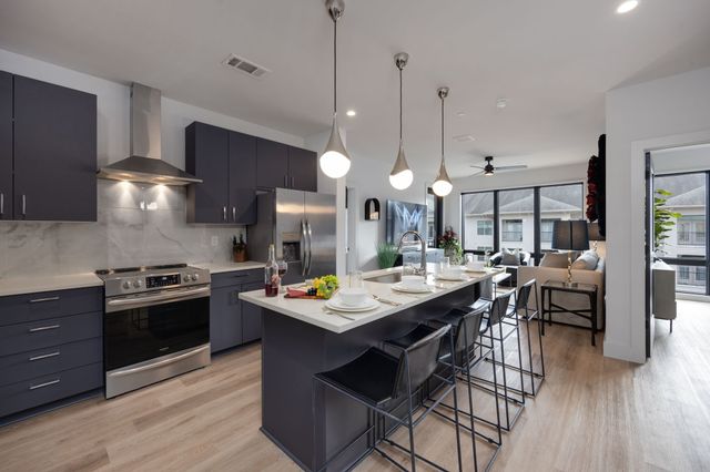 303 31st Ave N Apt 403, Nashville, TN 37203