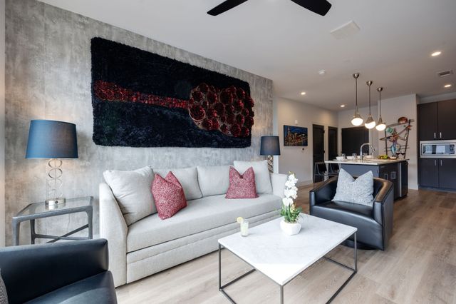 303 31st Ave N Apt 403, Nashville, TN 37203