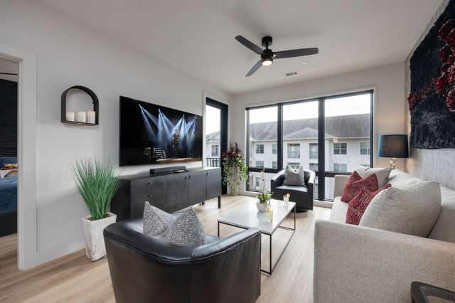 303 31st Ave N Apt 403, Nashville, TN 37203