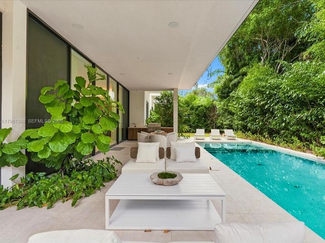 7700 SW 50th Court, Miami, FL 33143