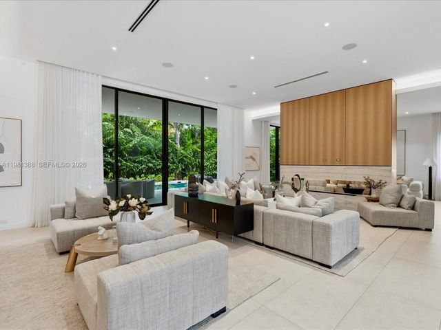 7700 SW 50th Court, Miami, FL 33143