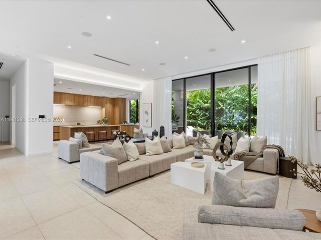 7700 SW 50th Court, Miami, FL 33143