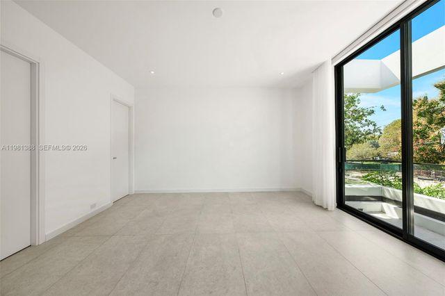 7700 SW 50th Court, Miami, FL 33143