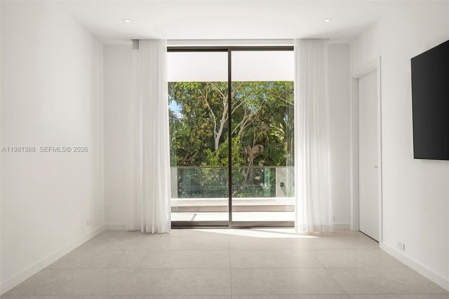 7700 SW 50th Court, Miami, FL 33143