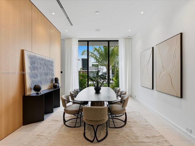 7700 SW 50th Court, Miami, FL 33143