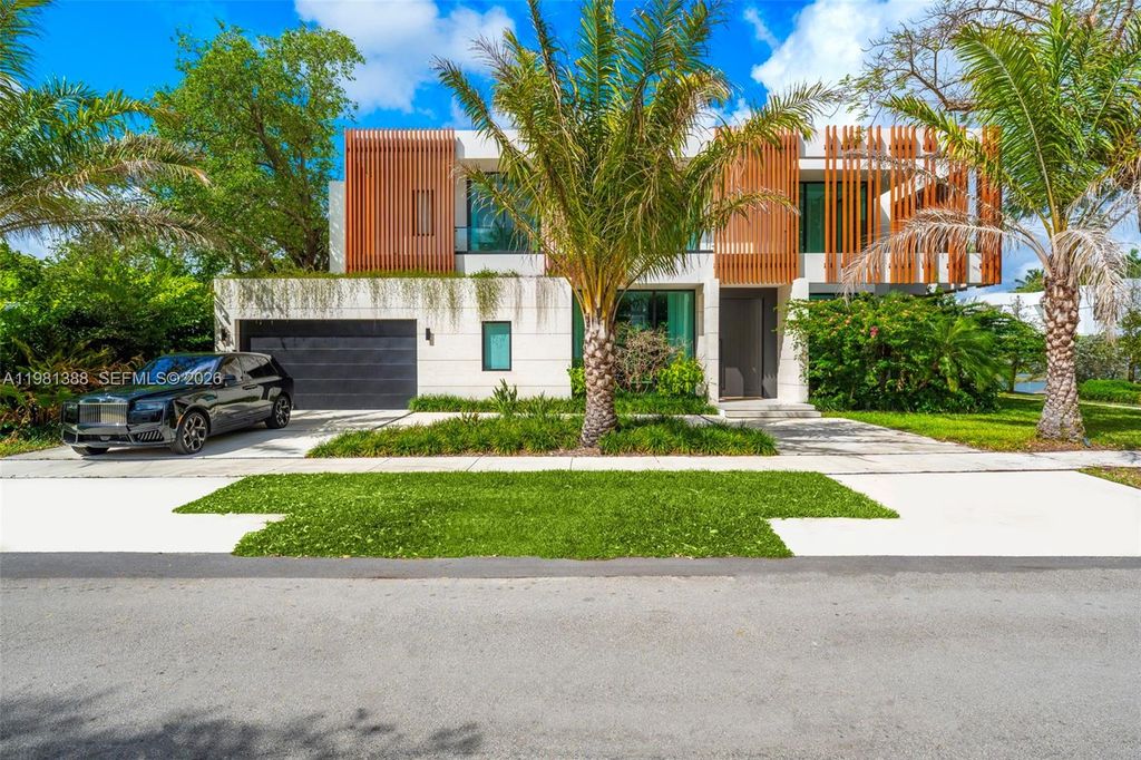 7700 SW 50th Court, Miami, FL 33143