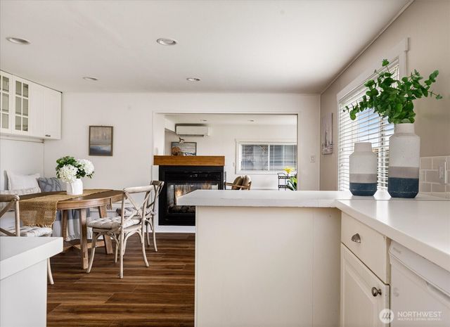 3661 Shorewood Avenue, Greenbank, WA 98253