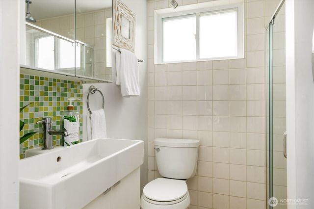 3661 Shorewood Avenue, Greenbank, WA 98253