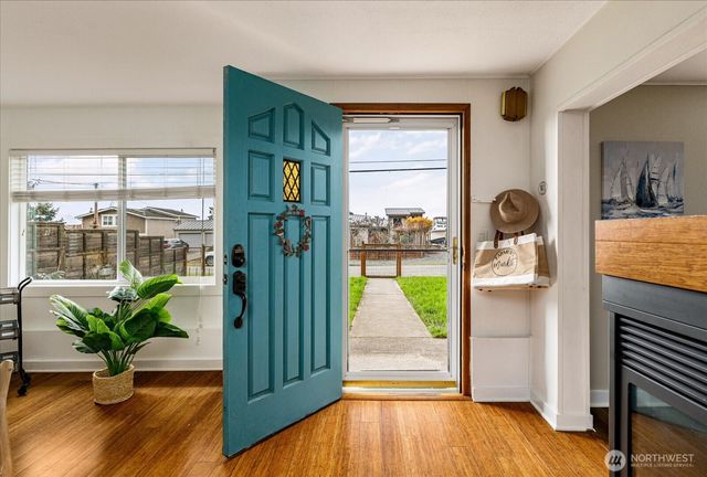 3661 Shorewood Avenue, Greenbank, WA 98253