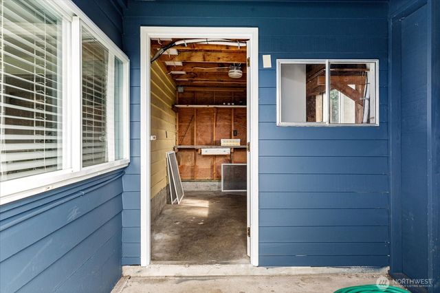 3661 Shorewood Avenue, Greenbank, WA 98253