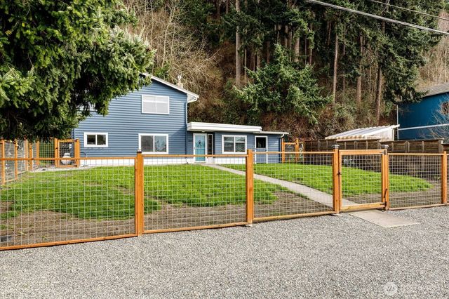 3661 Shorewood Avenue, Greenbank, WA 98253