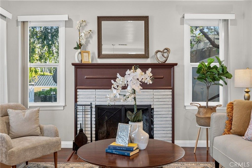 Image 2 of property listing at 3215 Prospect, Glendale, CA 91214