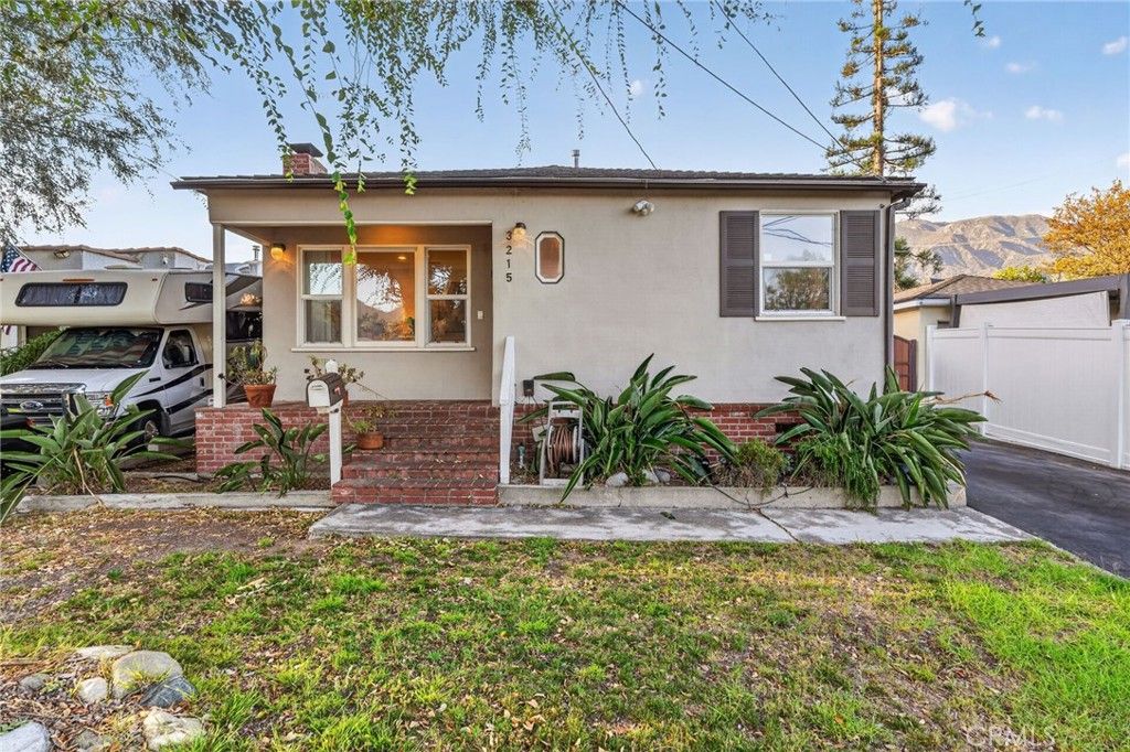 Image 25 of property listing at 3215 Prospect, Glendale, CA 91214