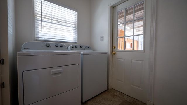 1221 S Church St, Lodi, CA 95240