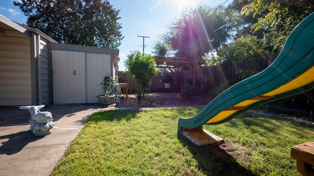 1221 S Church St, Lodi, CA 95240