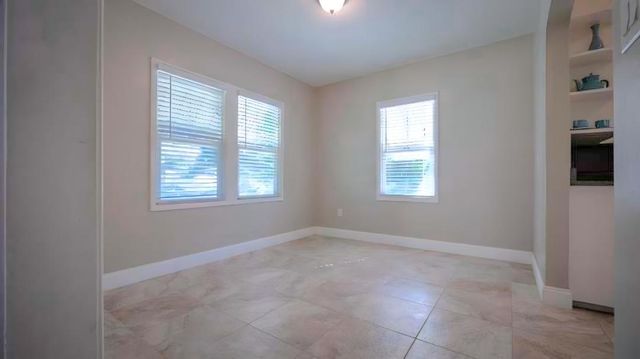 1221 S Church St, Lodi, CA 95240