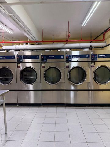 99-21 67 Road 3A, Forest Hills, NY 11375